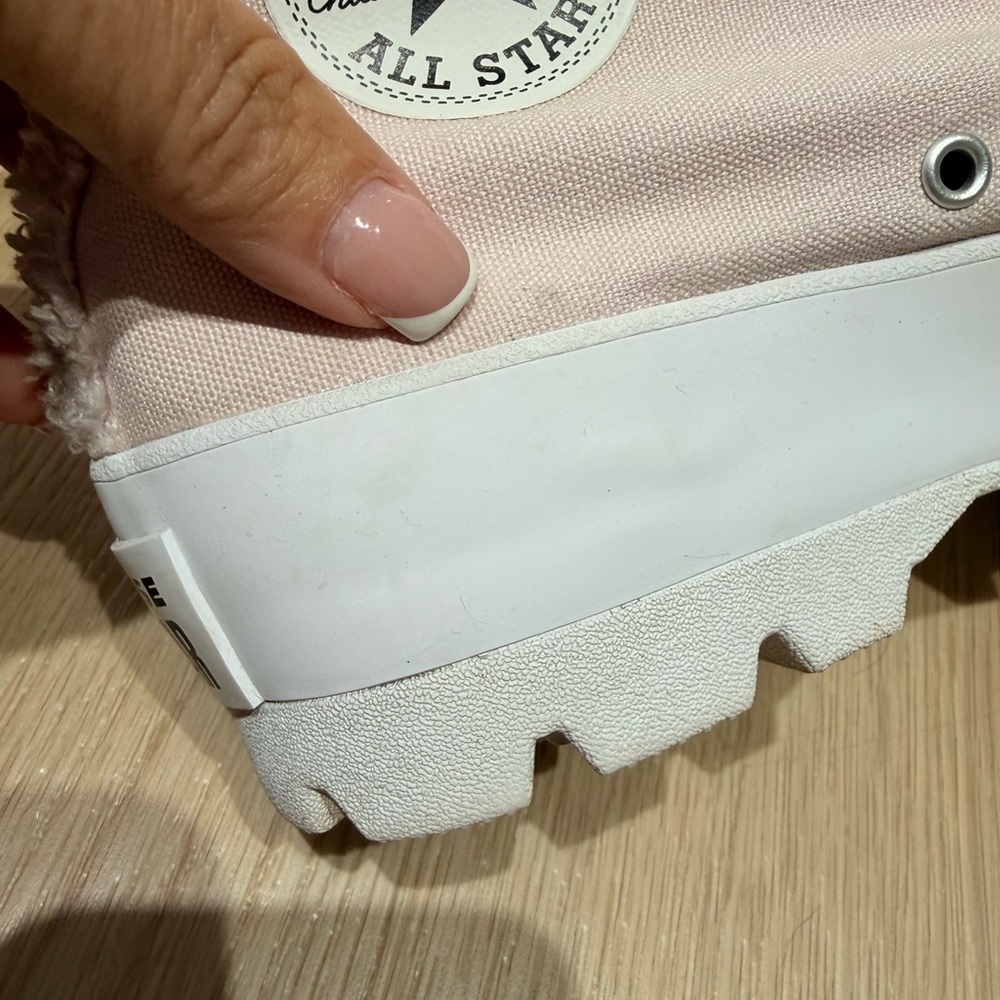 Converse Chuck Taylor All Star Lugged Platform Pink Sherpa Shoes A04448C Size 9 - Picture 9 of 11